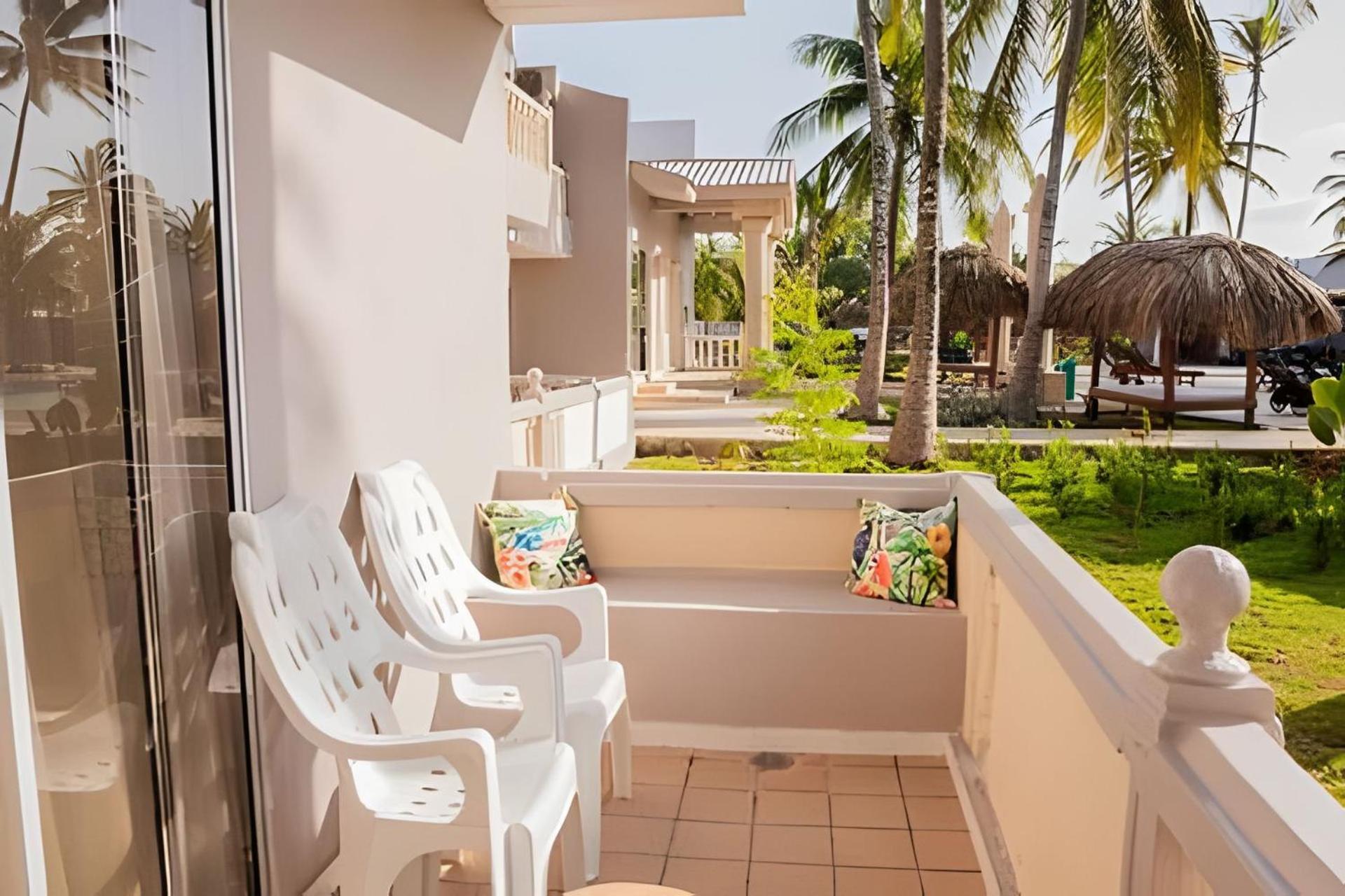 Playa Palmeras Beach Resort Картахена Экстерьер фото